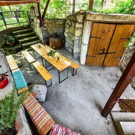 Гостевой дом Village Wine House